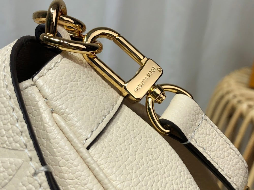 Anum Bags ln Luxury Bag --60089