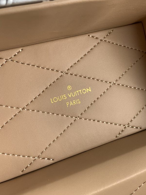 Anum Bags ln Luxury Bag --61113