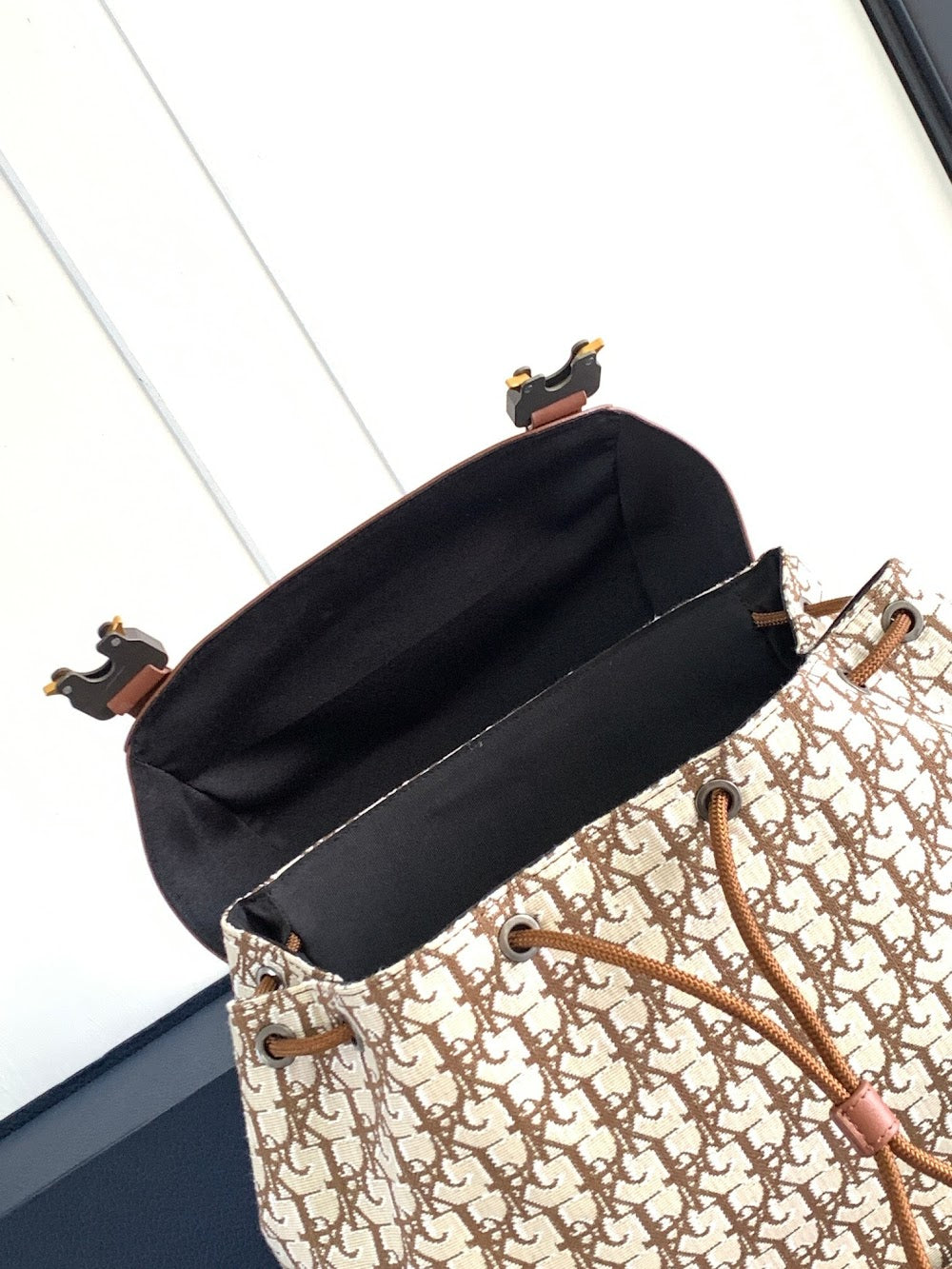 new-luxury-designer-bags-nm16112