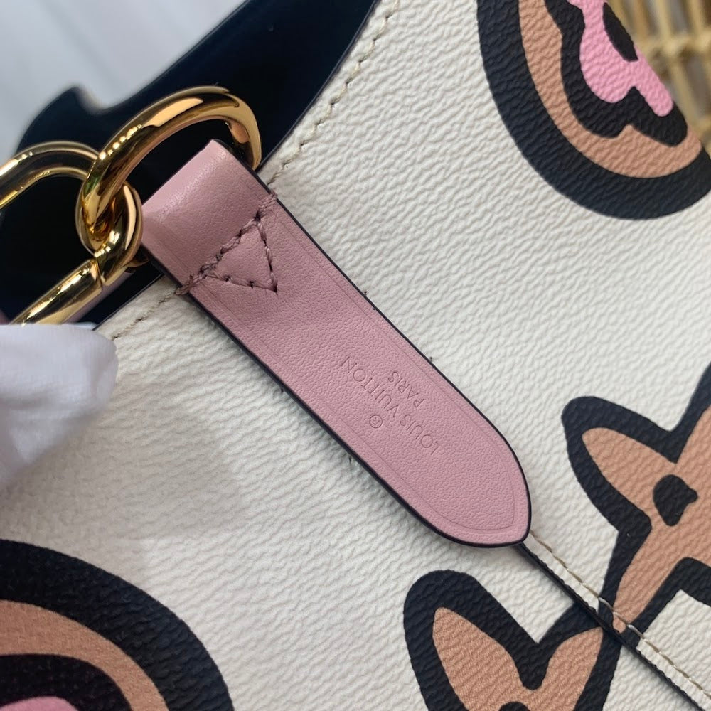 Anum Bags ln Luxury Bag --60070