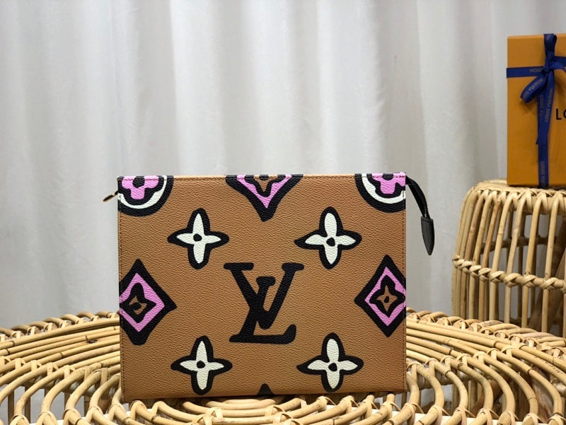 Anum Bags ln Luxury Bag --58730
