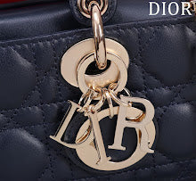 new-designer-premium-bags-nm7399