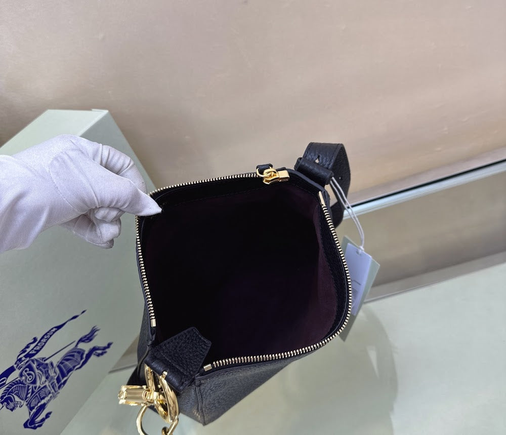 Ezyycart Bags Burberryn Luxury Bag --92935