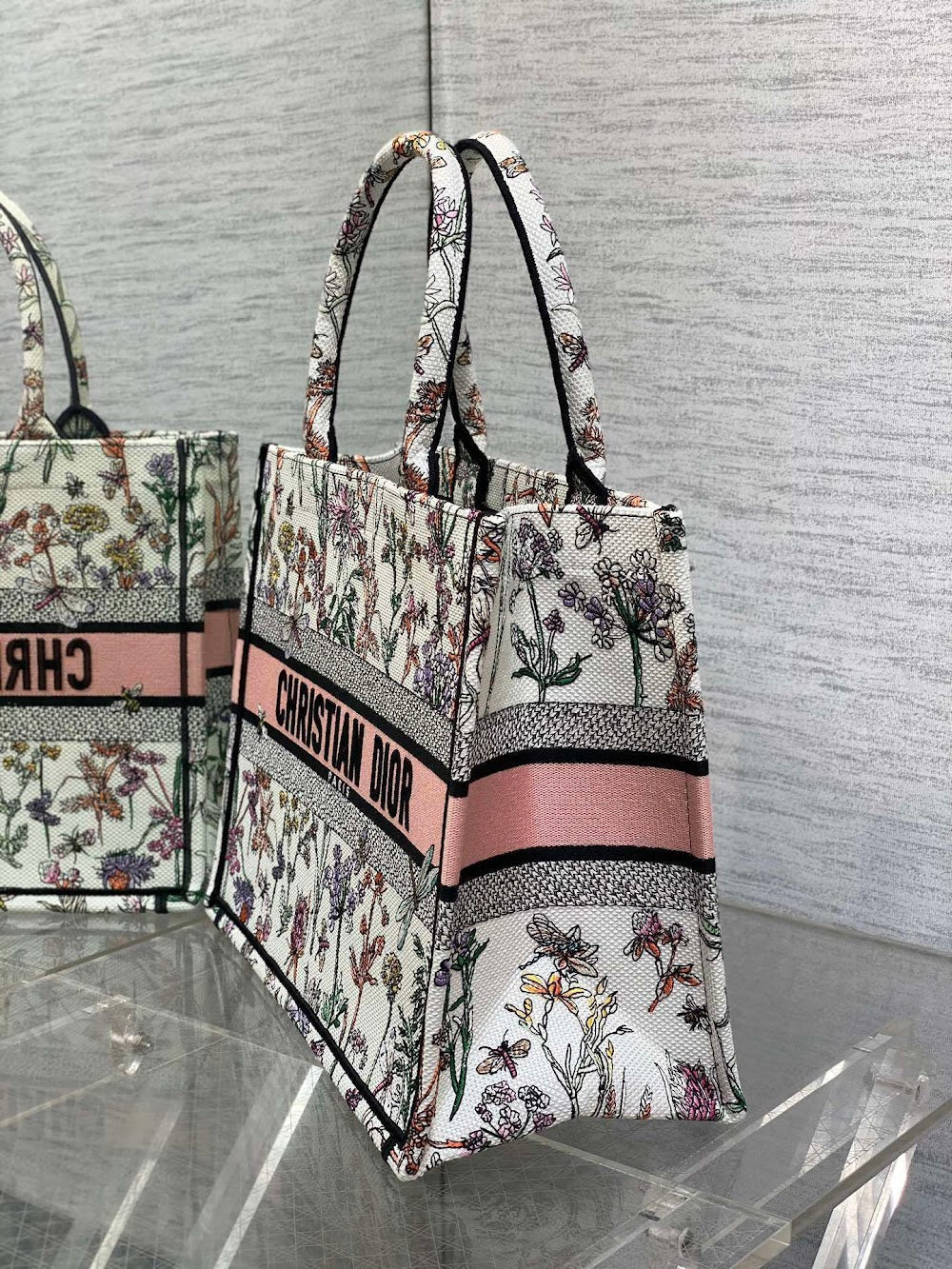 new-luxury-designer-bags-nm16038