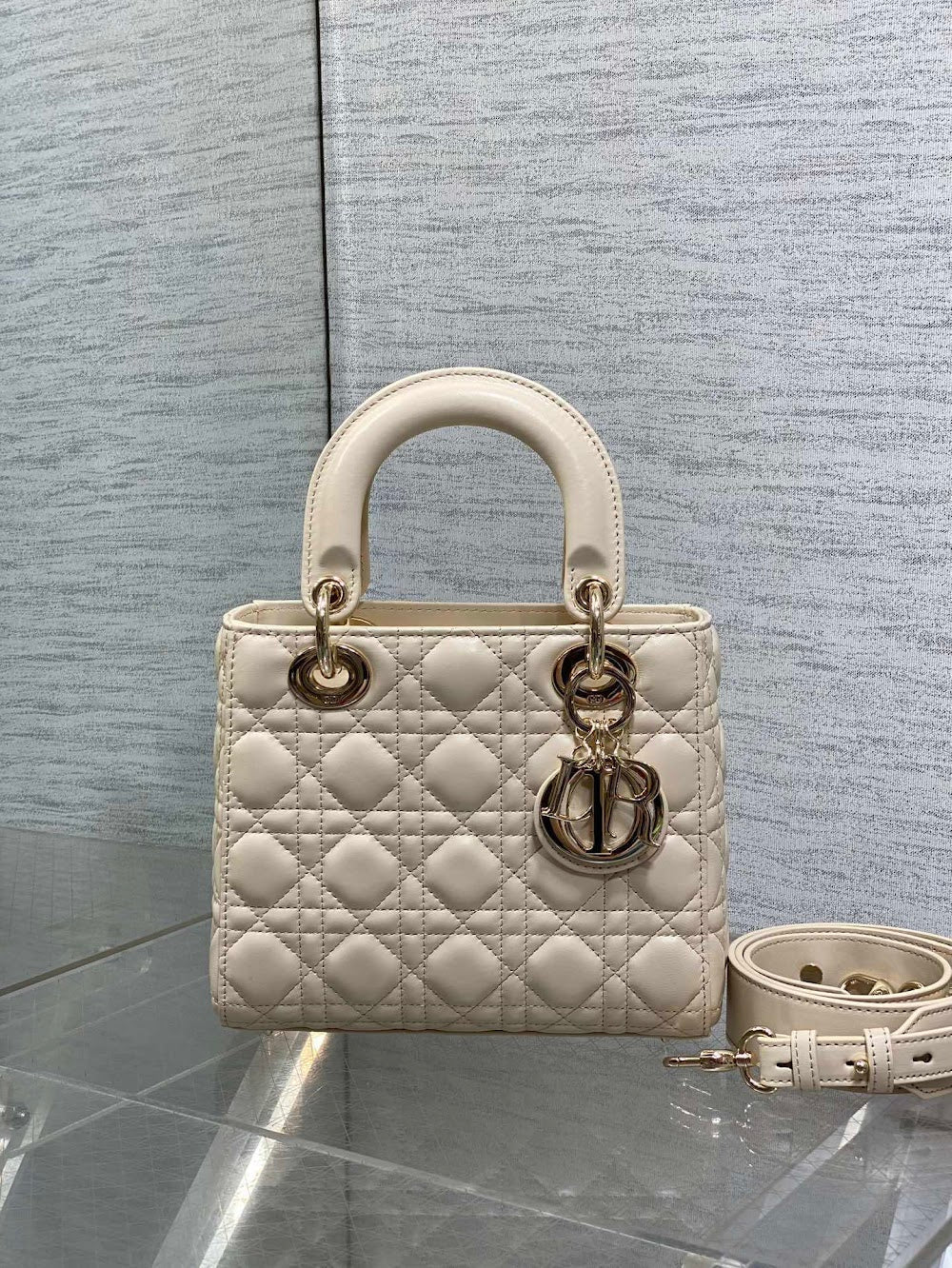 new-luxury-designer-bags-nm16615