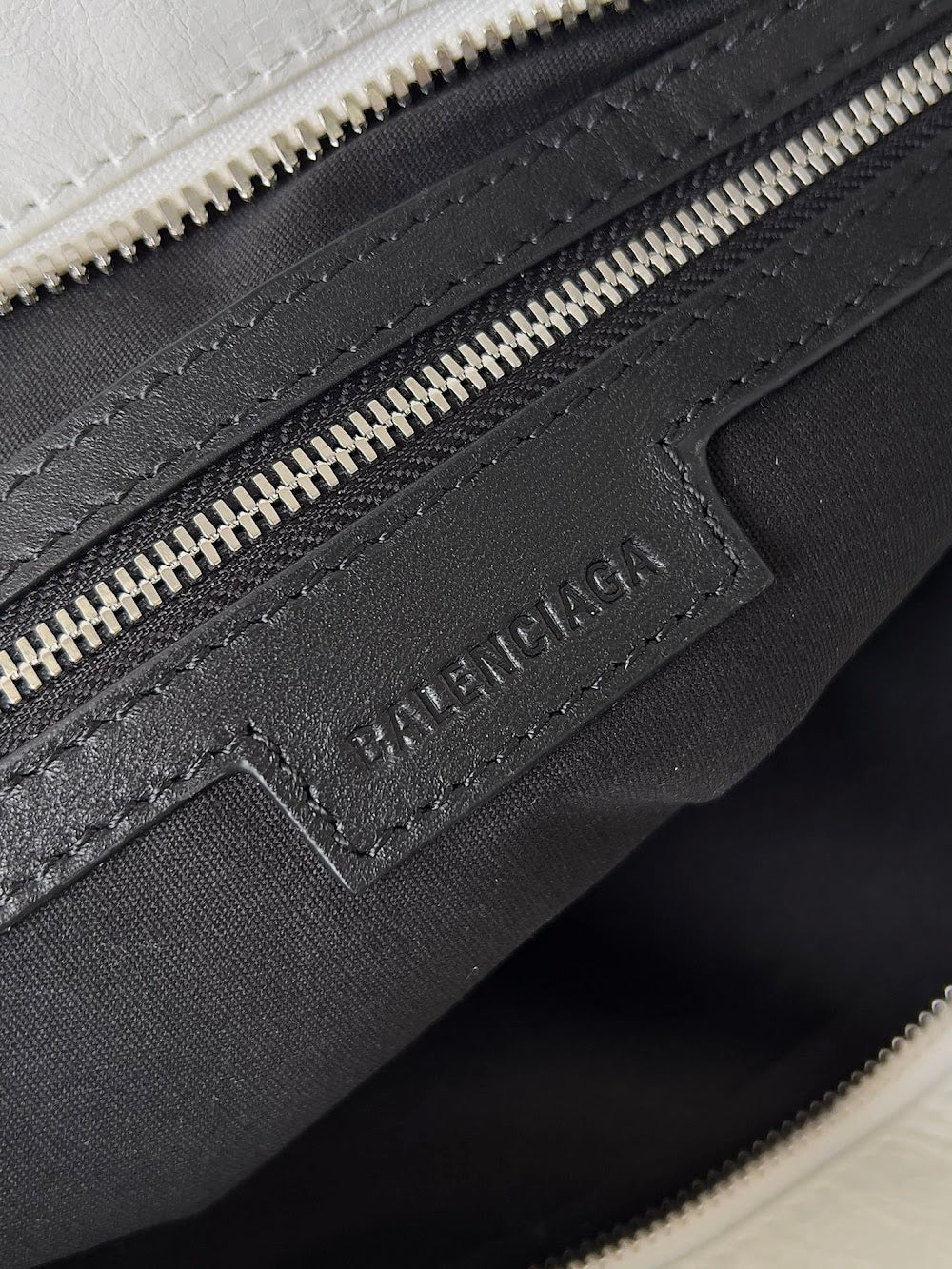 Ezyycart Bags Balenciaga Luxury Bag --111176