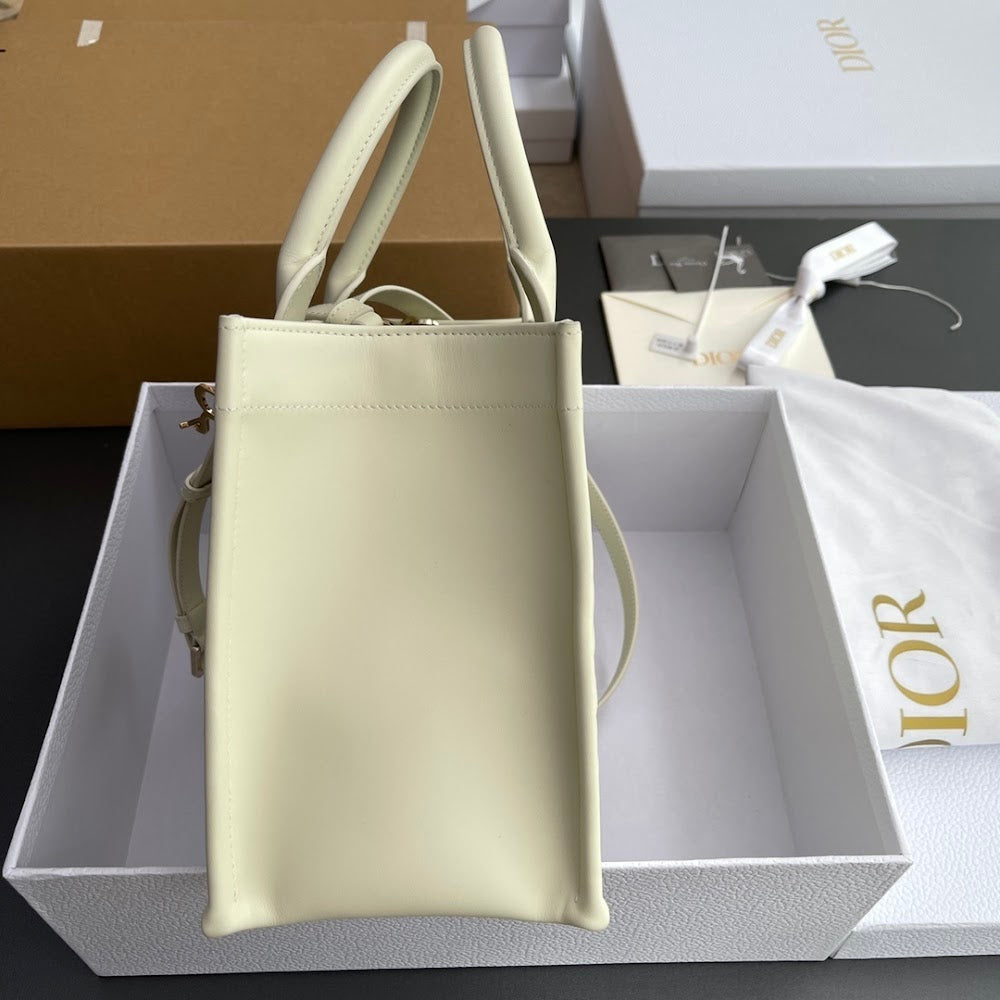 new-luxury-designer-bags-nm15847