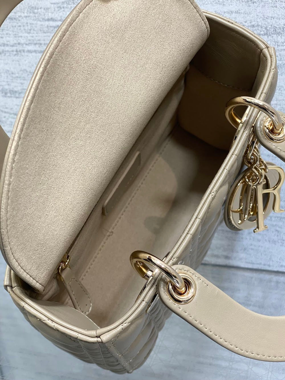 new-designer-premium-bags-nm16326