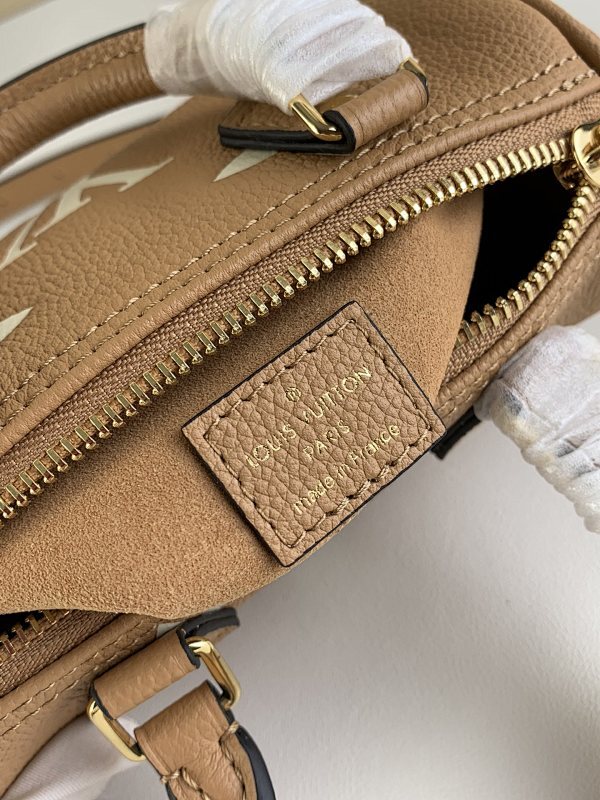 Anum Bags ln Luxury Bag --56497