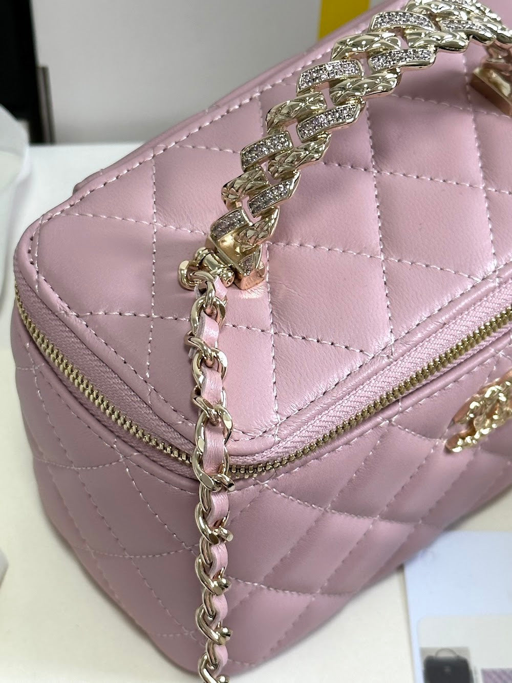 new-luxury-designer-bags-nm9391