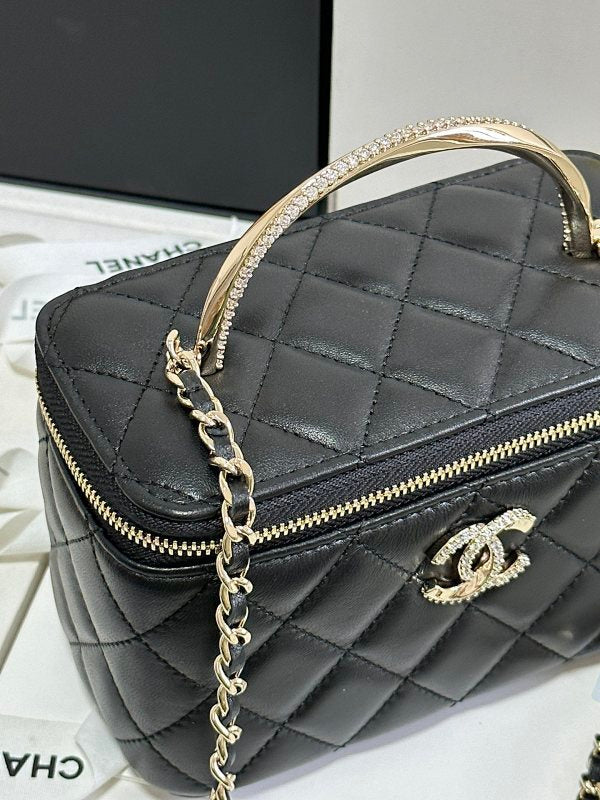 new-luxury-designer-bags-nm20090