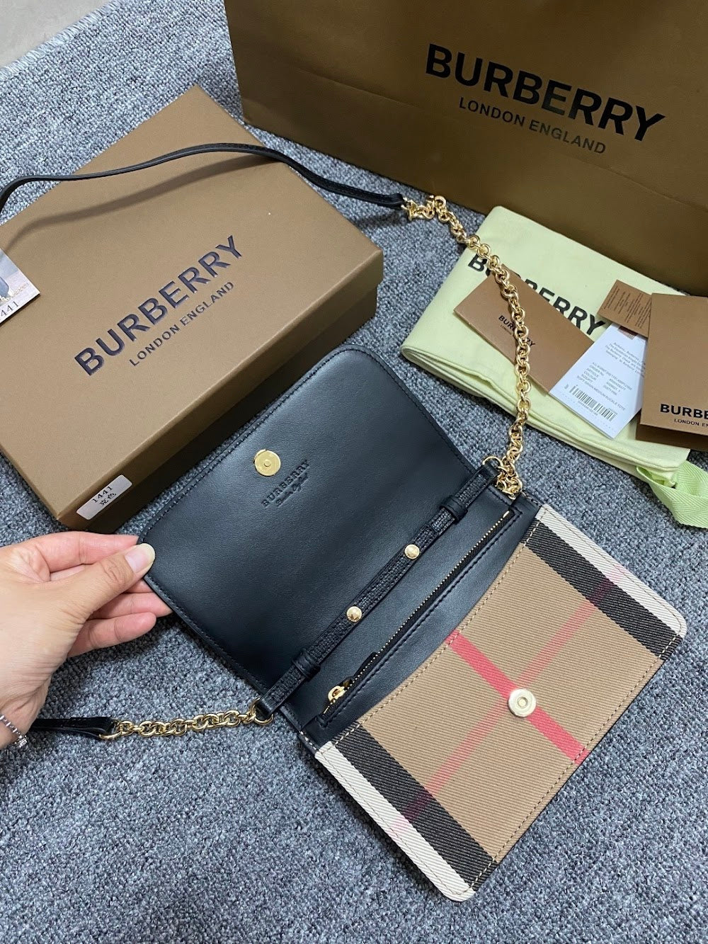 Ezyycart Bags Burberryn Luxury Bag --92560