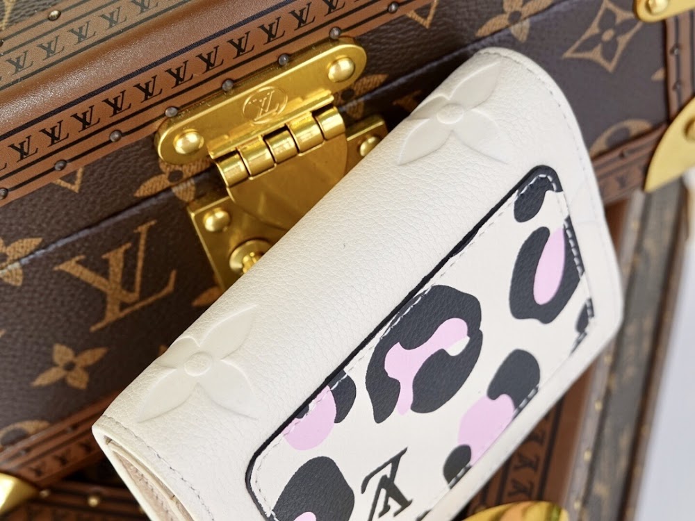 Anum Bags ln Luxury Bag --60335