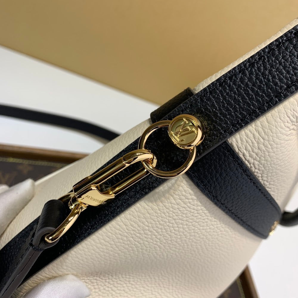 Anum Bags ln Luxury Bag --59729