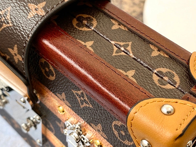 Anum Bags ln Luxury Bag --59638