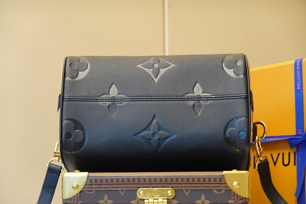Anum Bags ln Luxury Bag --56587
