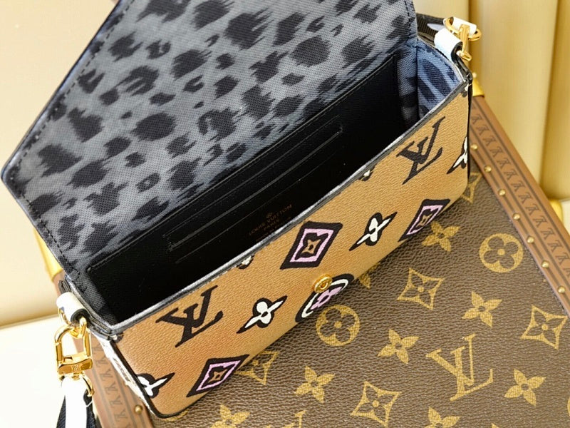 Anum Bags ln Luxury Bag --60272