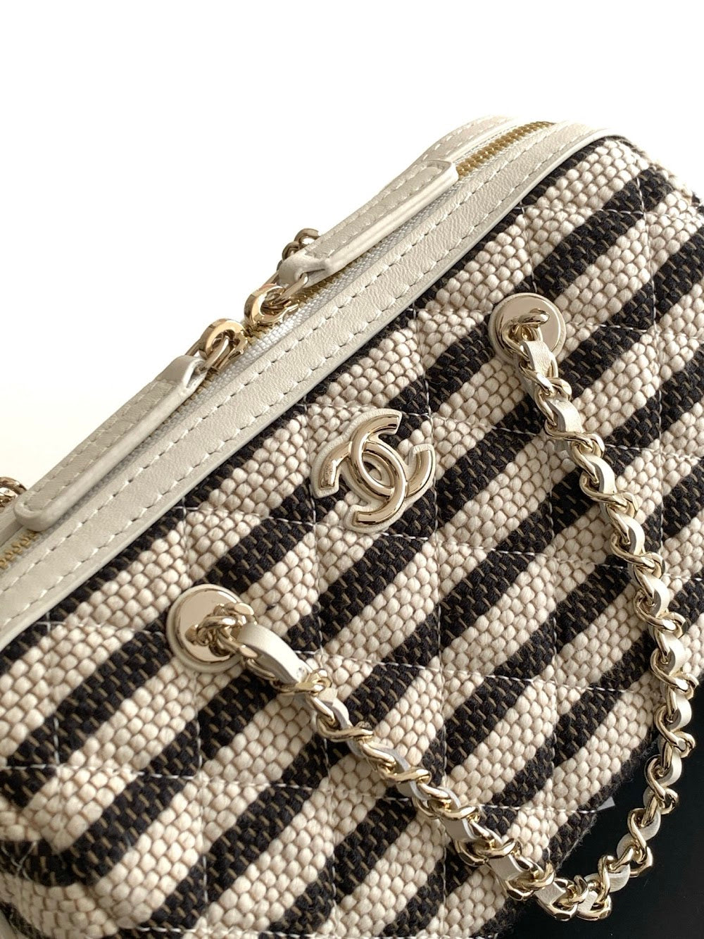 Anum Bags CHn Luxury Bag --114072