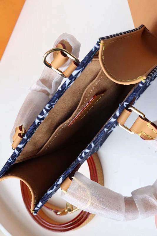 Anum Bags ln Luxury Bag --59526