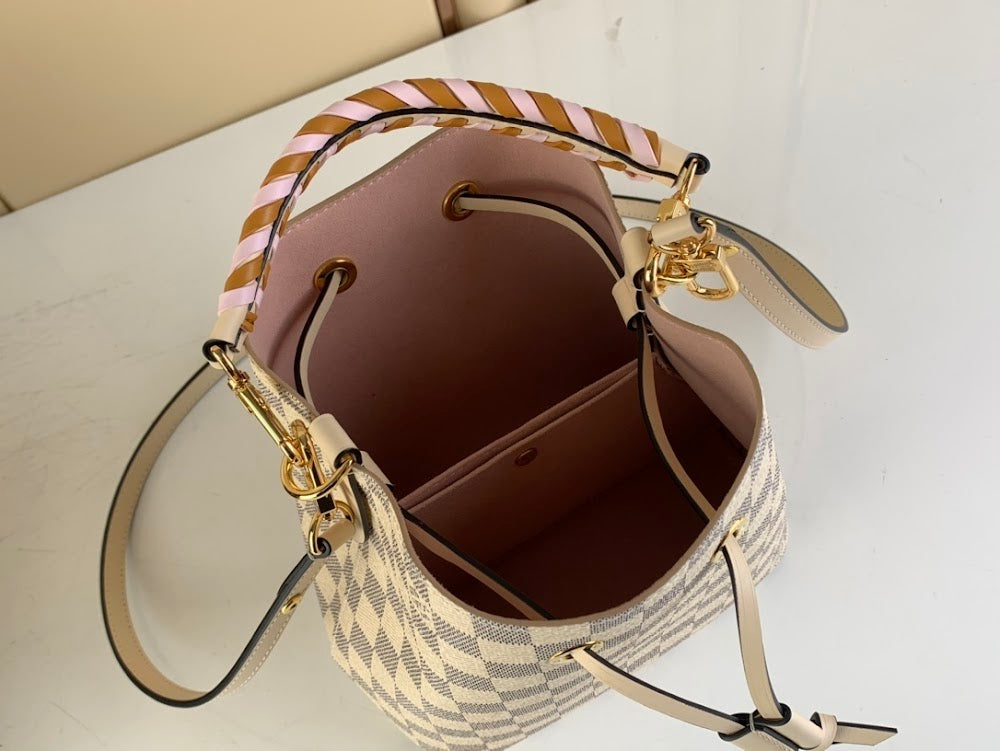 Anum Bags ln Luxury Bag --60865