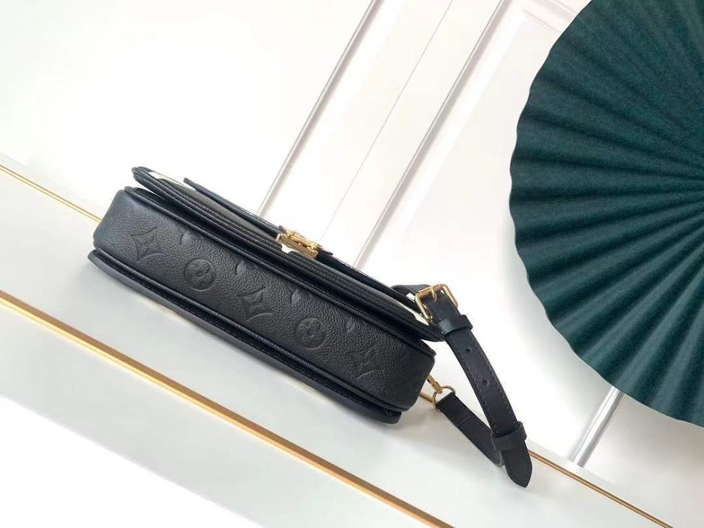 Anum Bags ln Luxury Bag --56390