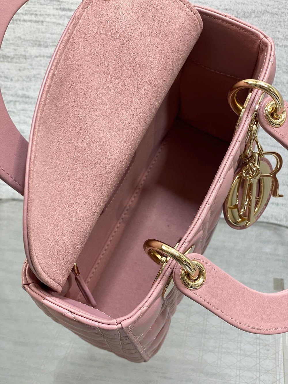 new-designer-premium-bags-nm16318