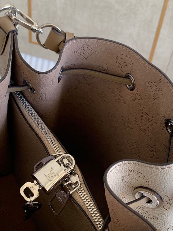 Anum Bags ln Luxury Bag --56368