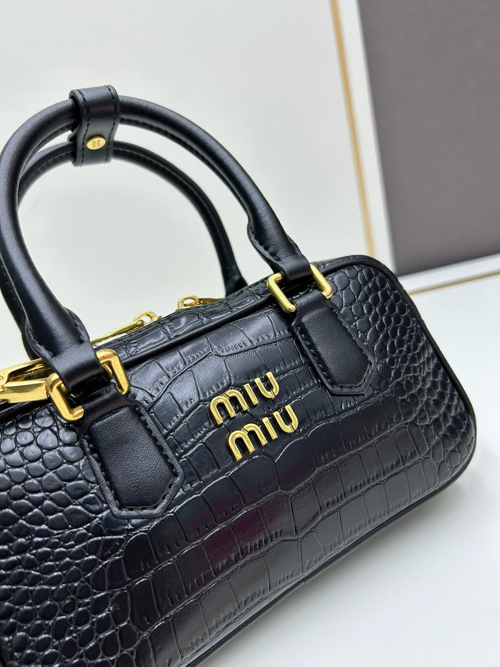 Ezyycart Bags pradn Luxury Bag --75602