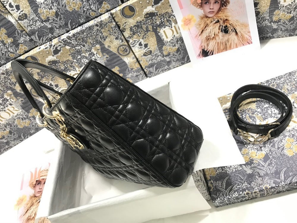 new-luxury-designer-bags-nm16049