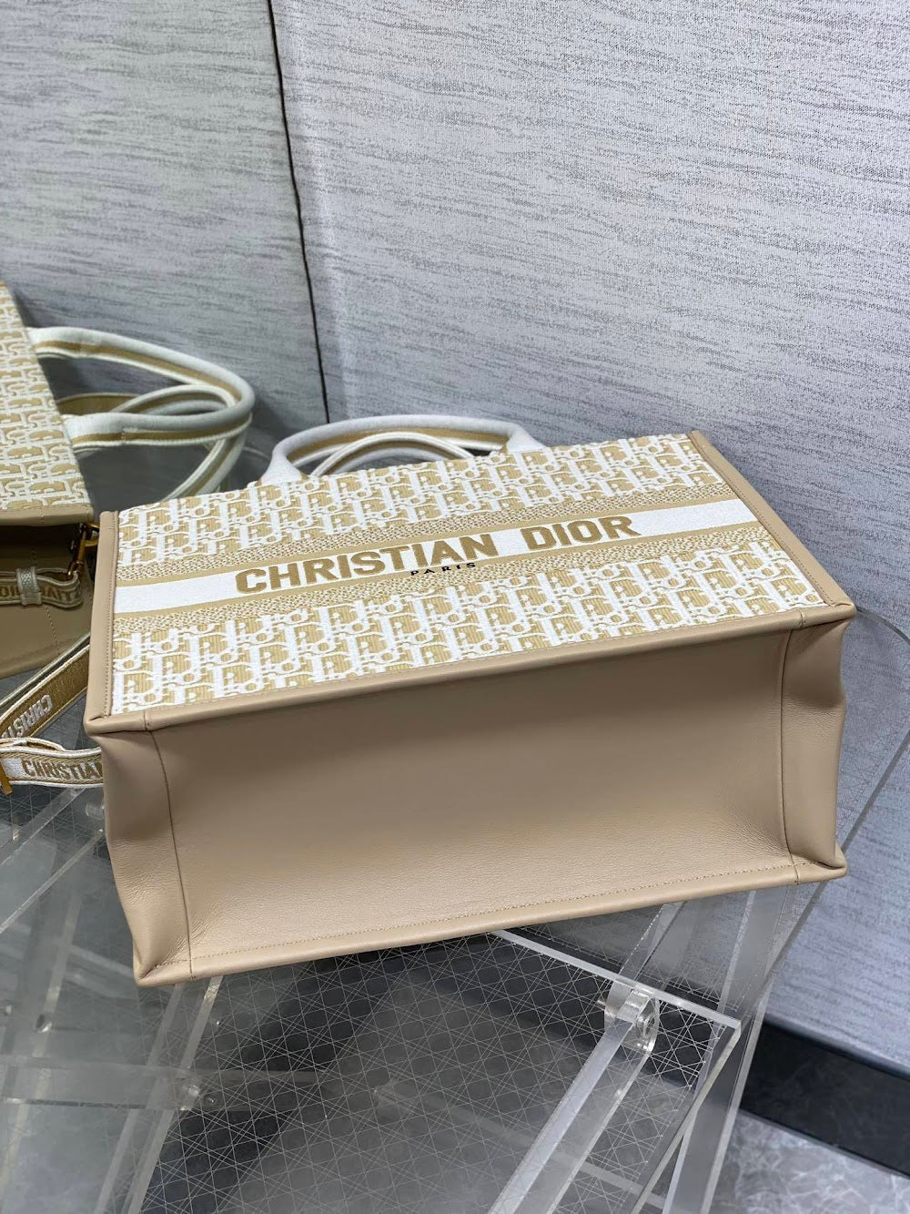 new-luxury-designer-bags-nm16489
