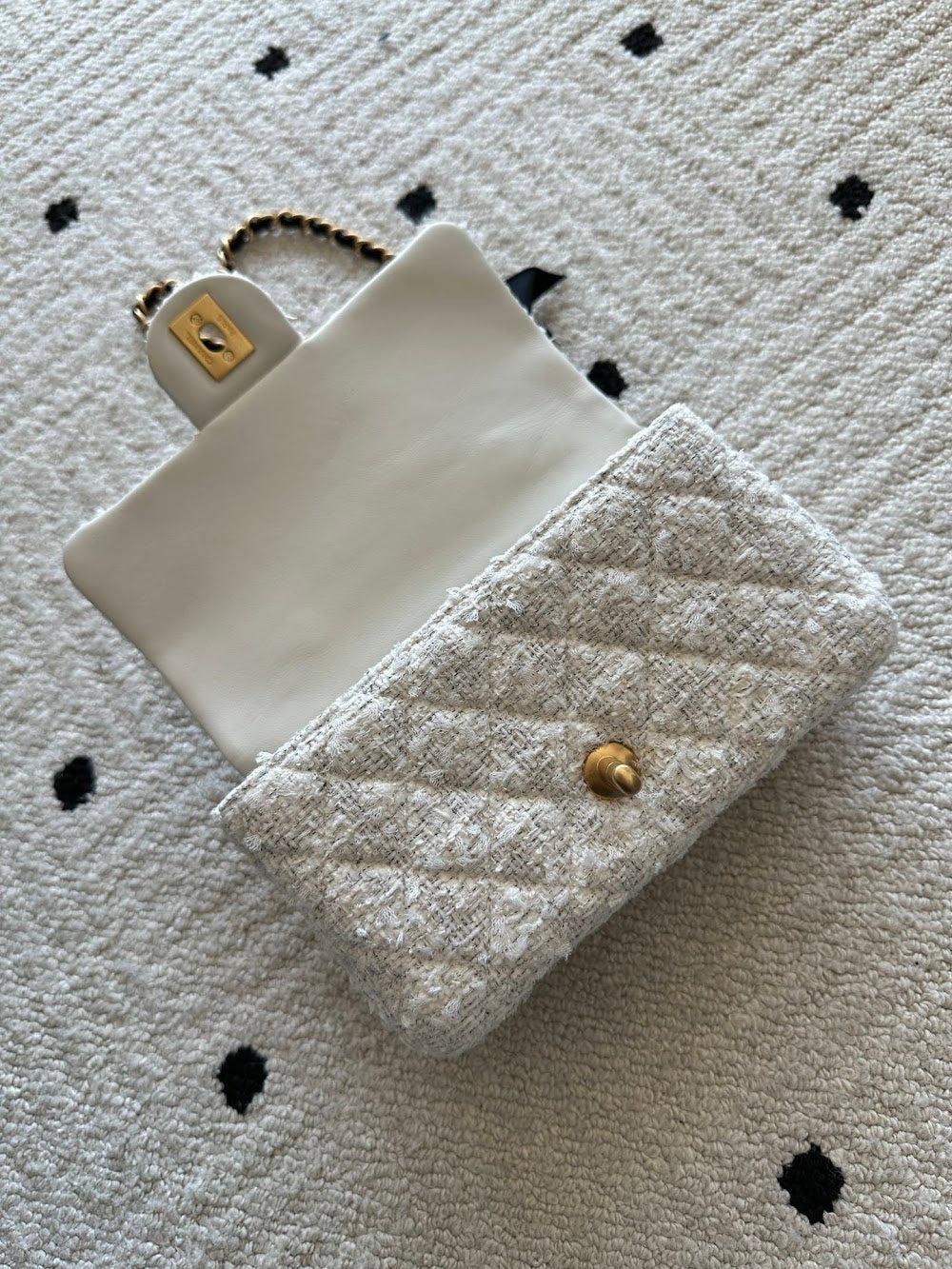 Anum Bags CHn Luxury Bag --112722