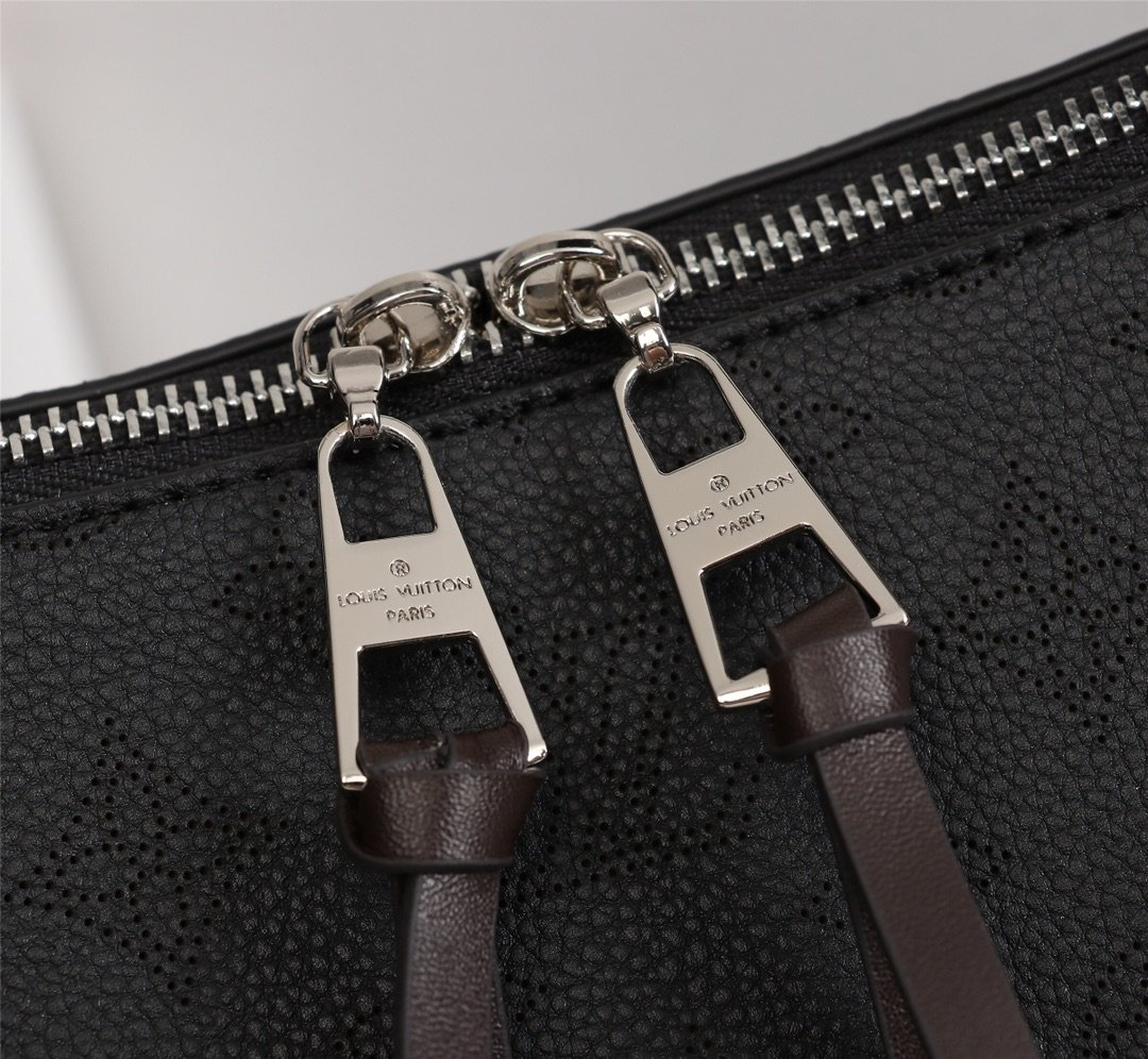 Anum Bags Elite Carryalls
