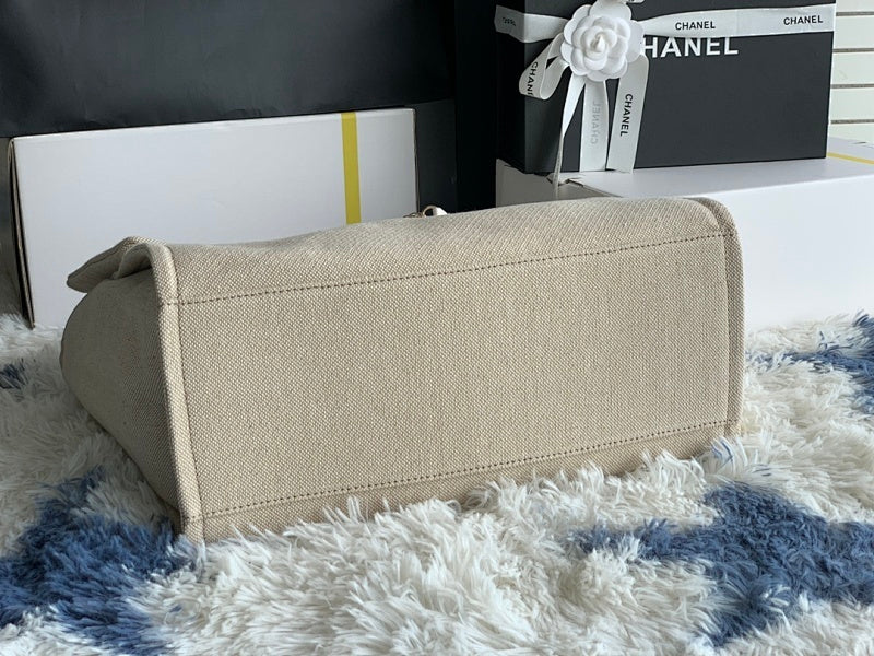 new-luxury-designer-bags-nm9366