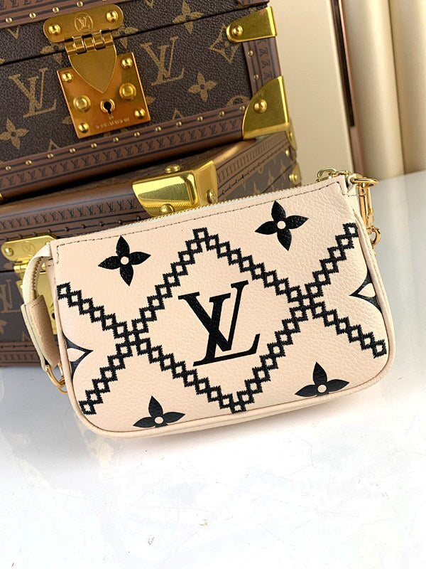 Anum Bags ln Luxury Bag --60740
