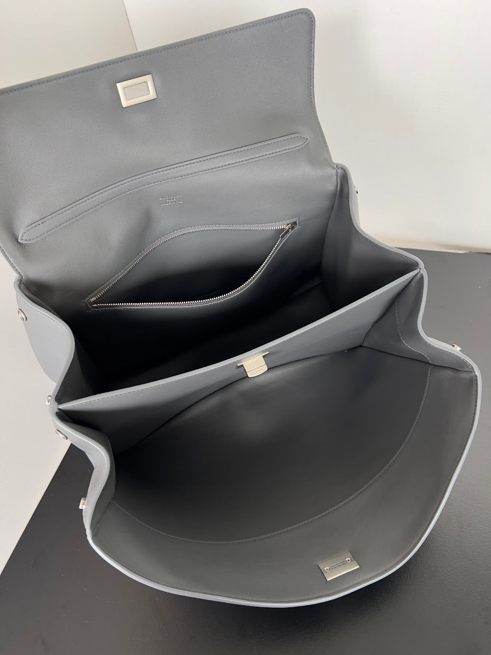Ezyycart Bags Balenciaga Luxury Bag --111592