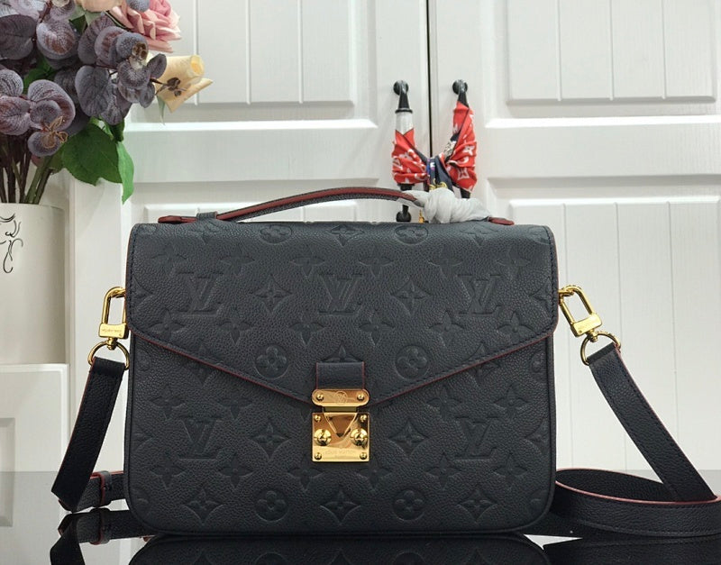 Anum Bags ln Luxury Bag --59666