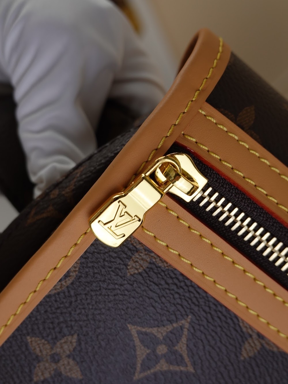 Anum Bags ln Luxury Bag --61081