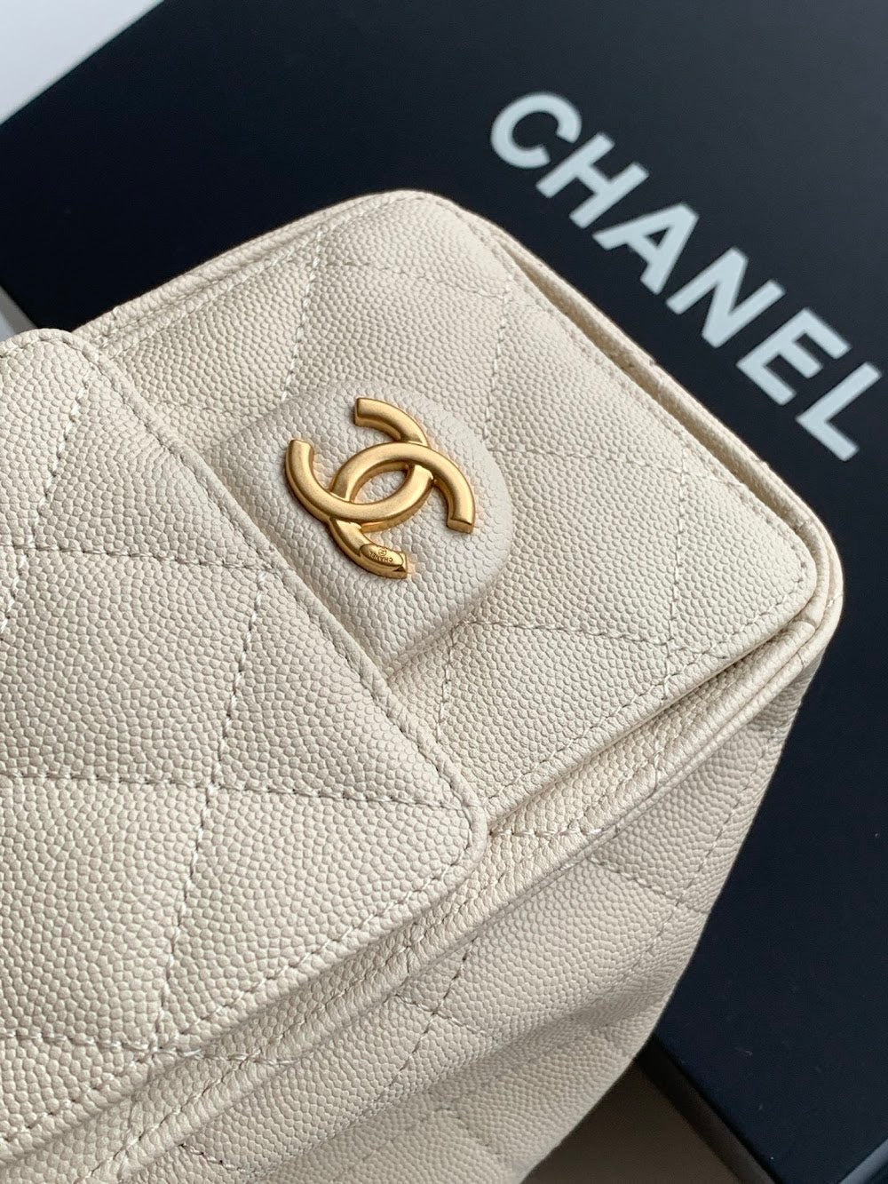 Anum Bags CHn Luxury Bag --114111