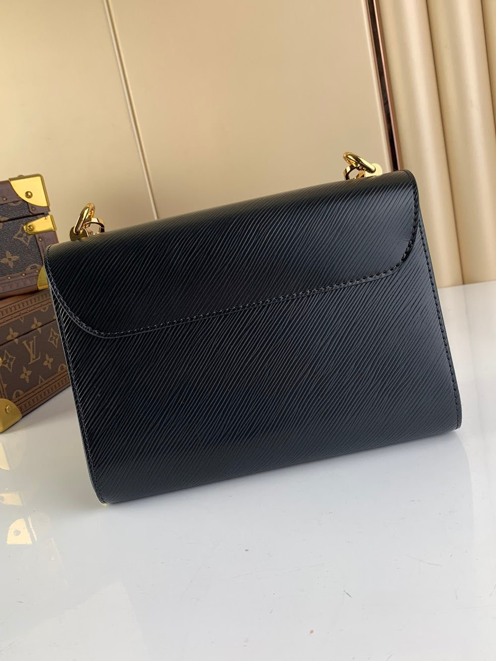 Anum Bags ln Luxury Bag --60984