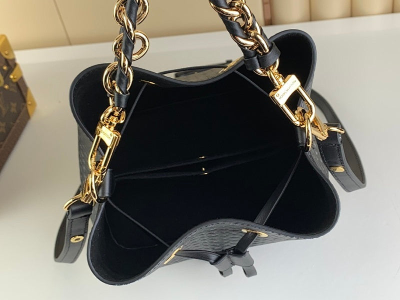 Anum Bags ln Luxury Bag --56790