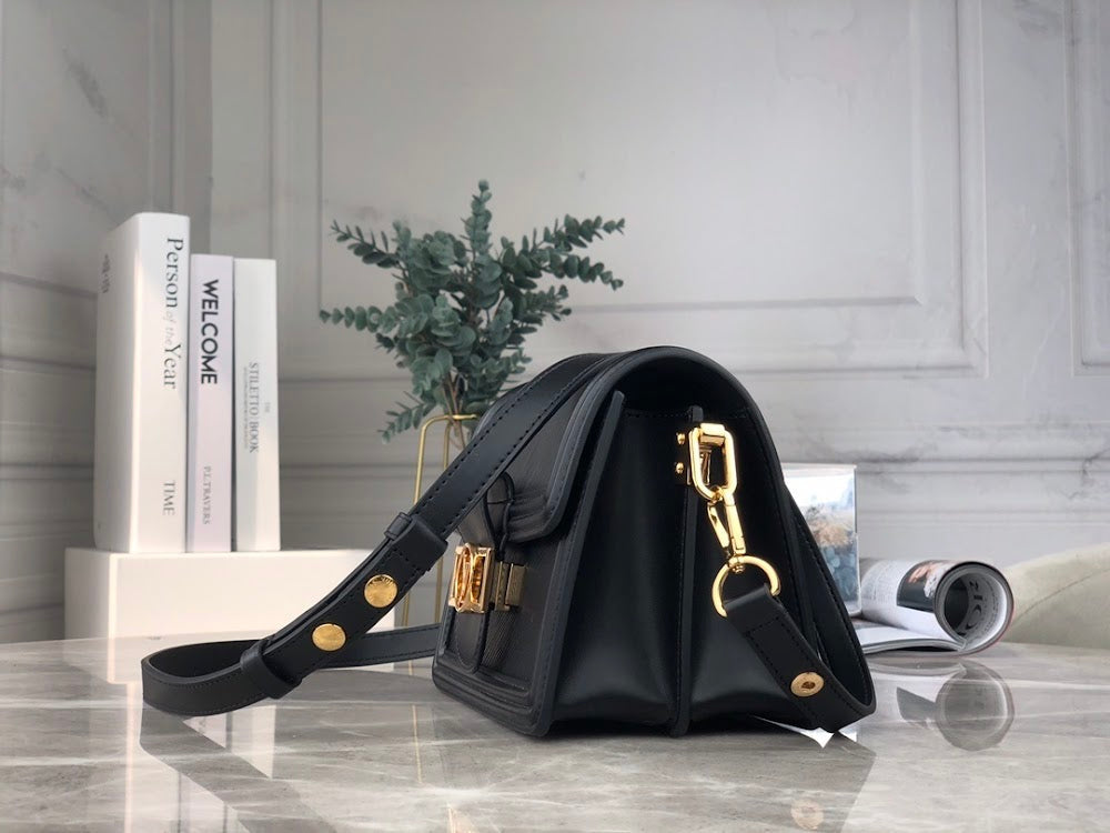 Anum Bags ln Luxury Bag --60701