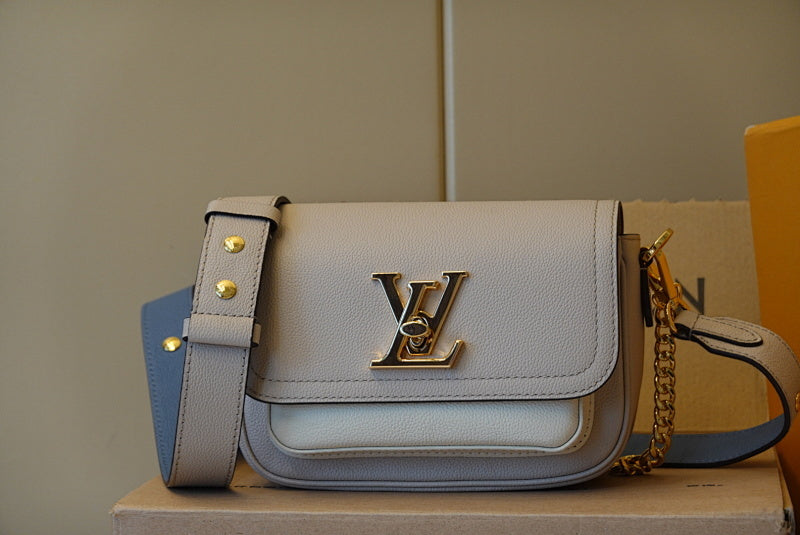 Anum Bags ln Luxury Bag --56952