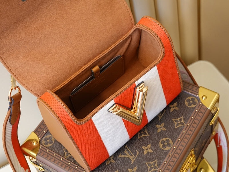 Anum Bags ln Luxury Bag --56813