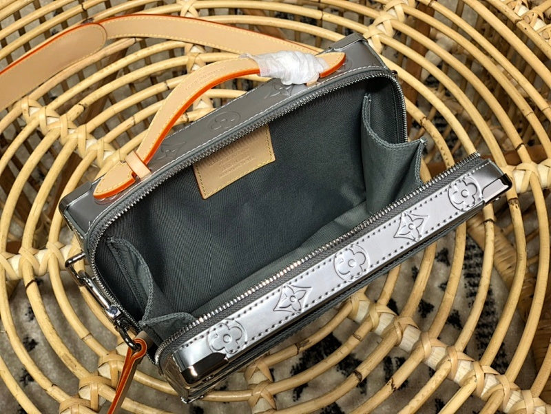 Anum Bags ln Luxury Bag --60138