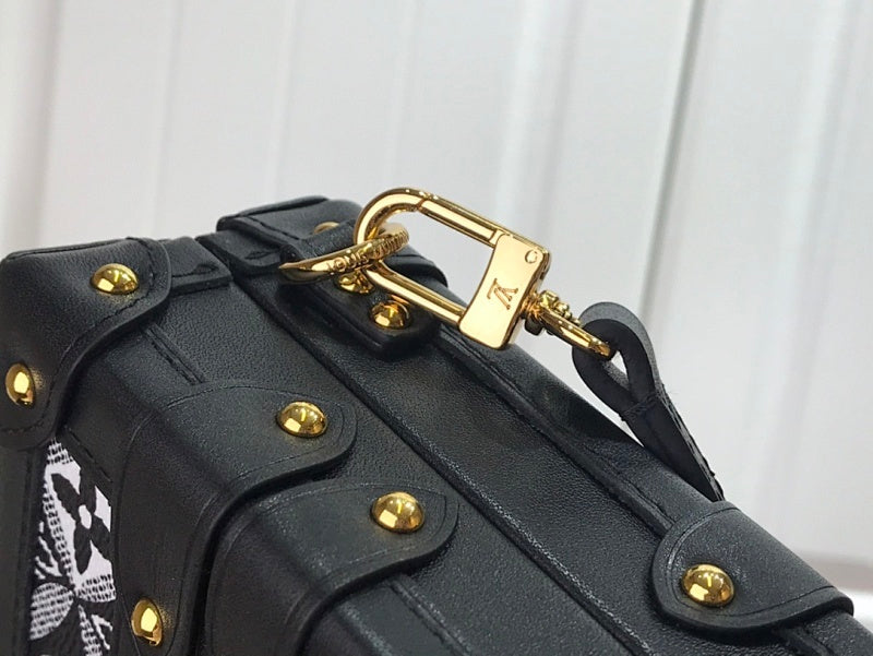 Anum Bags ln Luxury Bag --59365