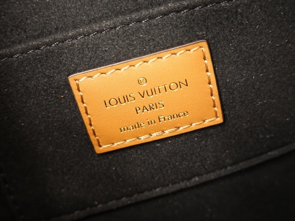 Anum Bags ln Luxury Bag --60490