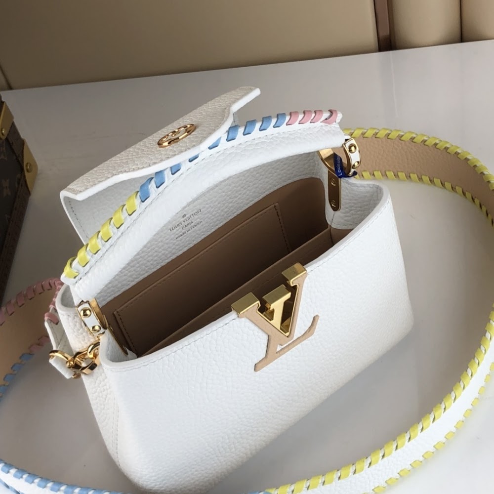 Anum Bags ln Luxury Bag --60543
