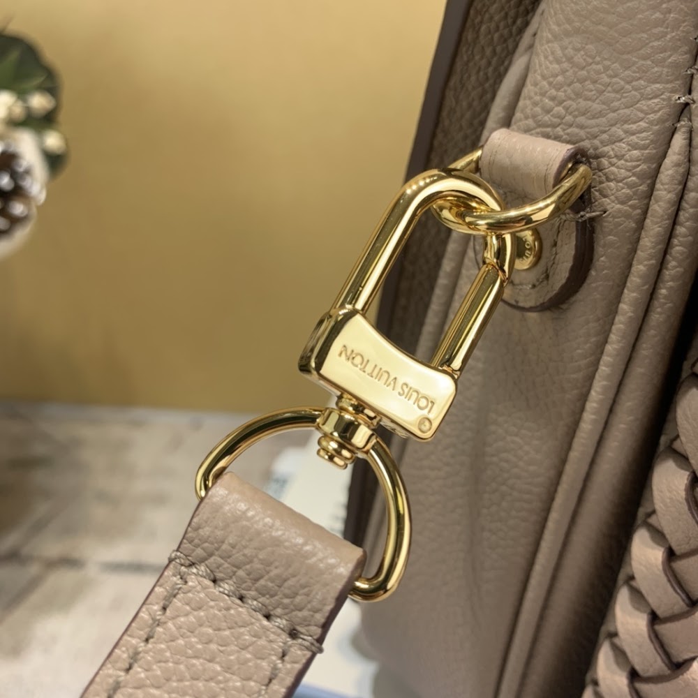 Anum Bags ln Luxury Bag --59111