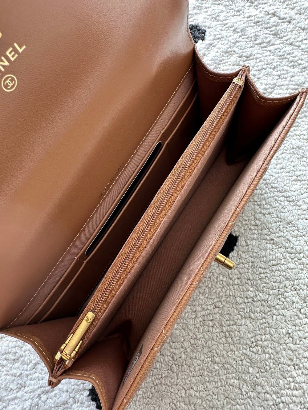 Anum Bags CHn Luxury Bag --112690