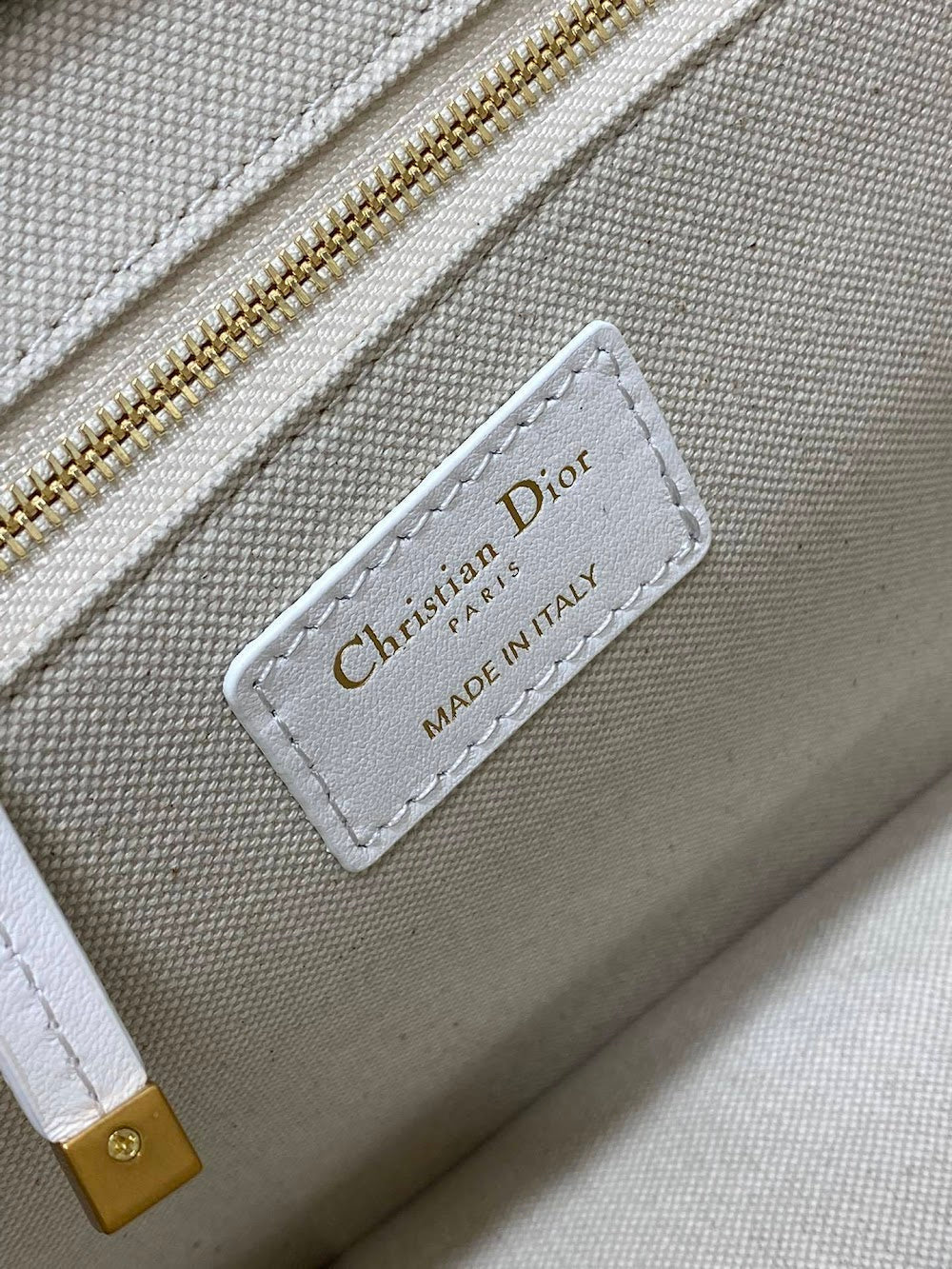 new-luxury-designer-bags-nm16081
